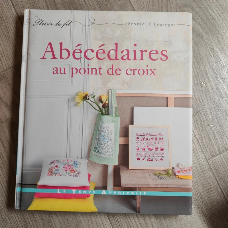  Abecedaires au point de croix