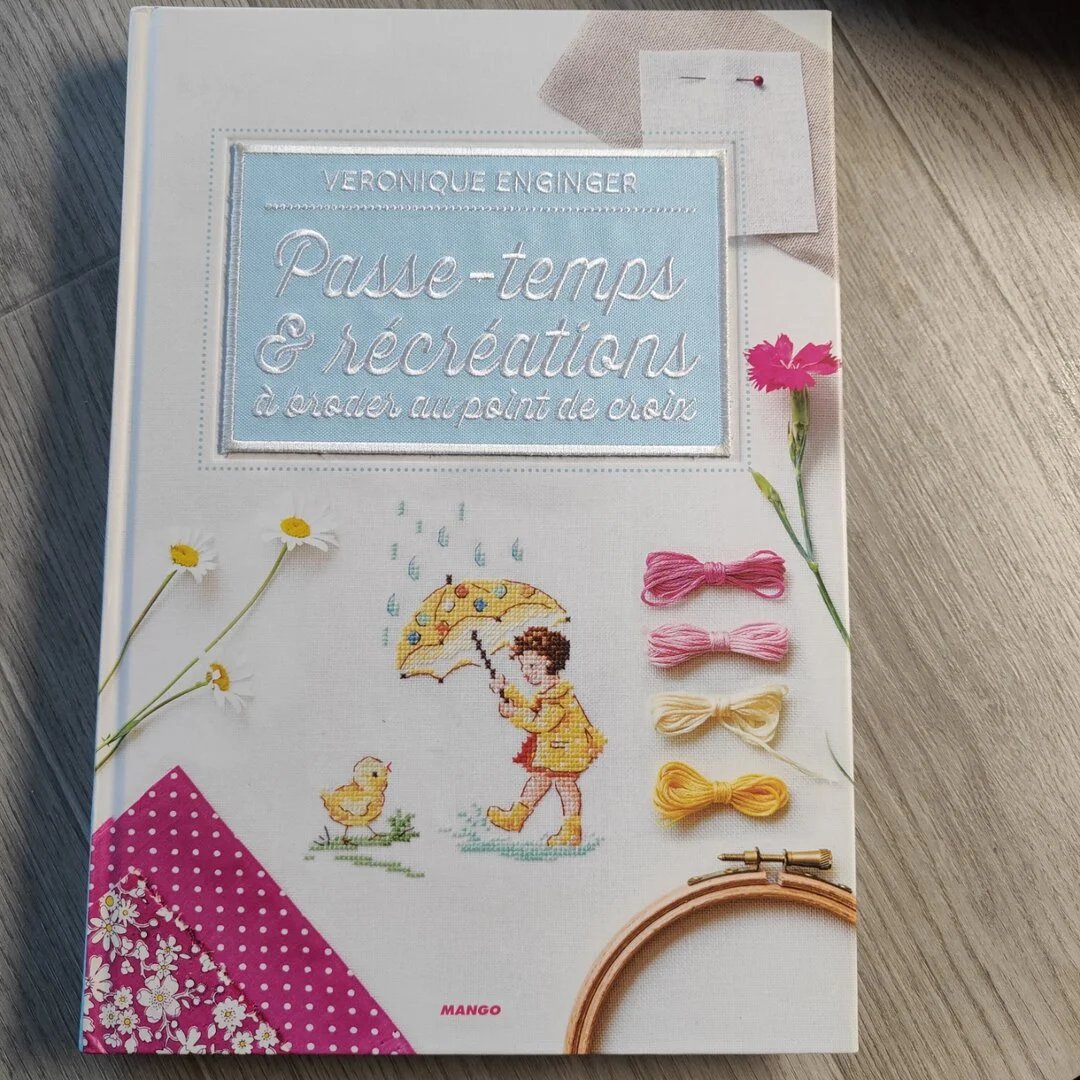 Passe - temps & recreations a broder au point de croix