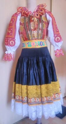 Starý kroj Krakovany